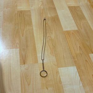 Elegant Gold Pendant Necklace